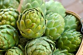 The Artichoke is a low-calorie, antioxidant-rich vegetable that not only tastes delicious, but is a great source of fiber, vitamin C, folate and magnesium.